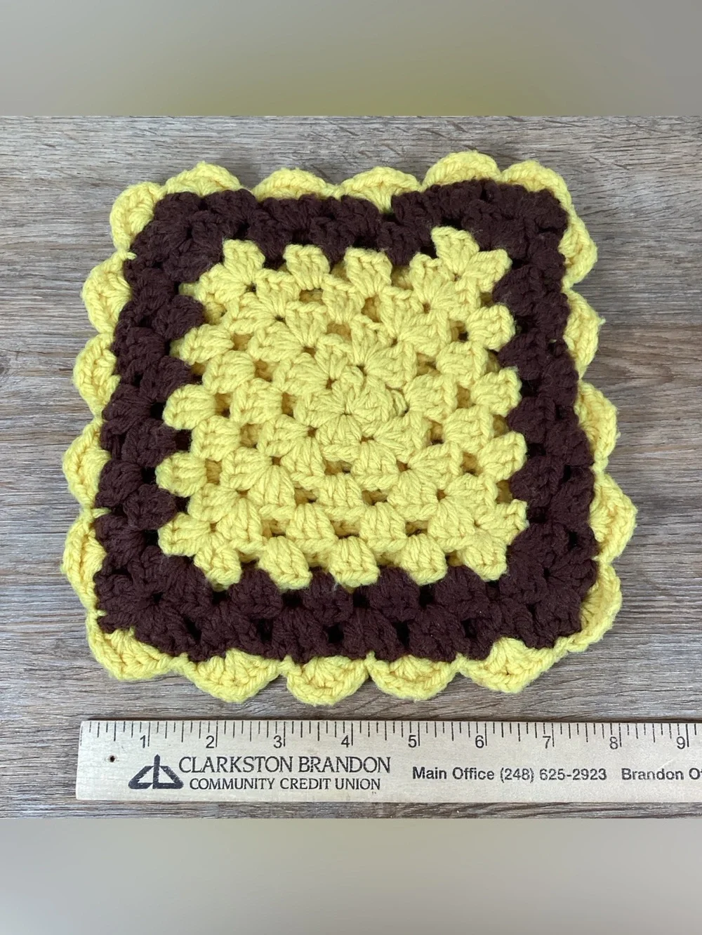 5 Vintage Hand Crocheted Pot Holders Hot Pad Trivet Granny Grannycore Set
